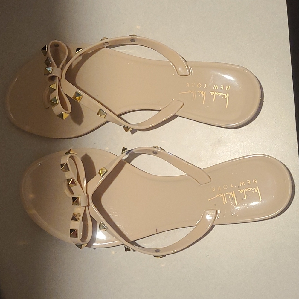 Size 8 Nicole Miller New York sandals